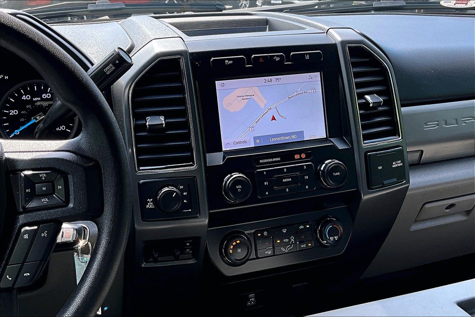 Used 2020 Ford F350 XLT w/ XLT Premium Package AWD/4WD image 6
