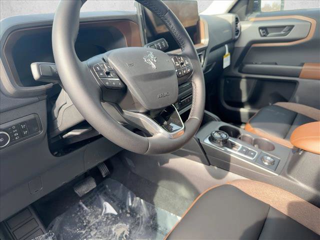 New 2025 Ford Bronco Sport Outer Banks image 3