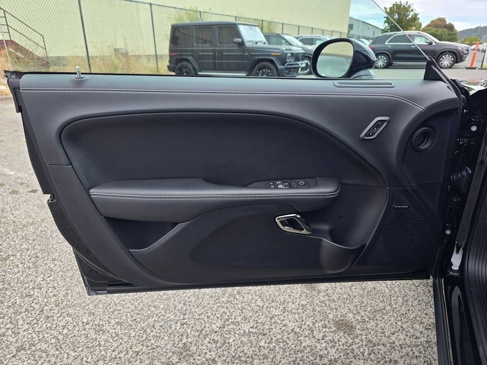 Used 2022 Dodge Challenger SRT Hellcat RWD image 15