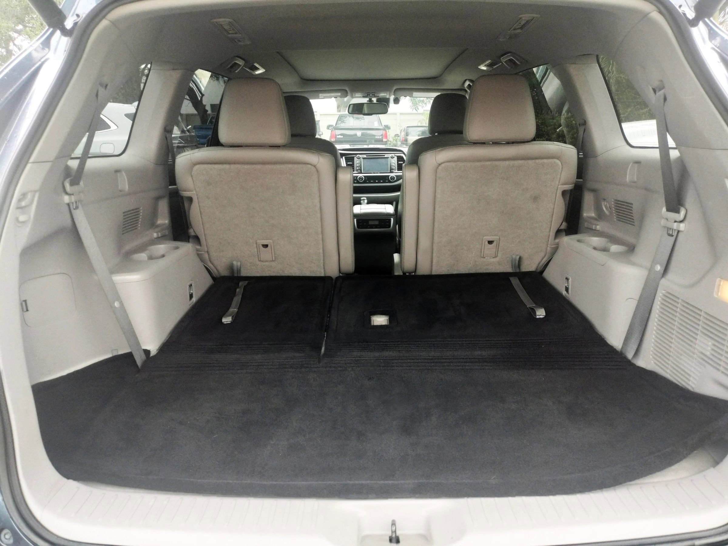 Used 2016 Toyota Highlander Limited Platinum image 8