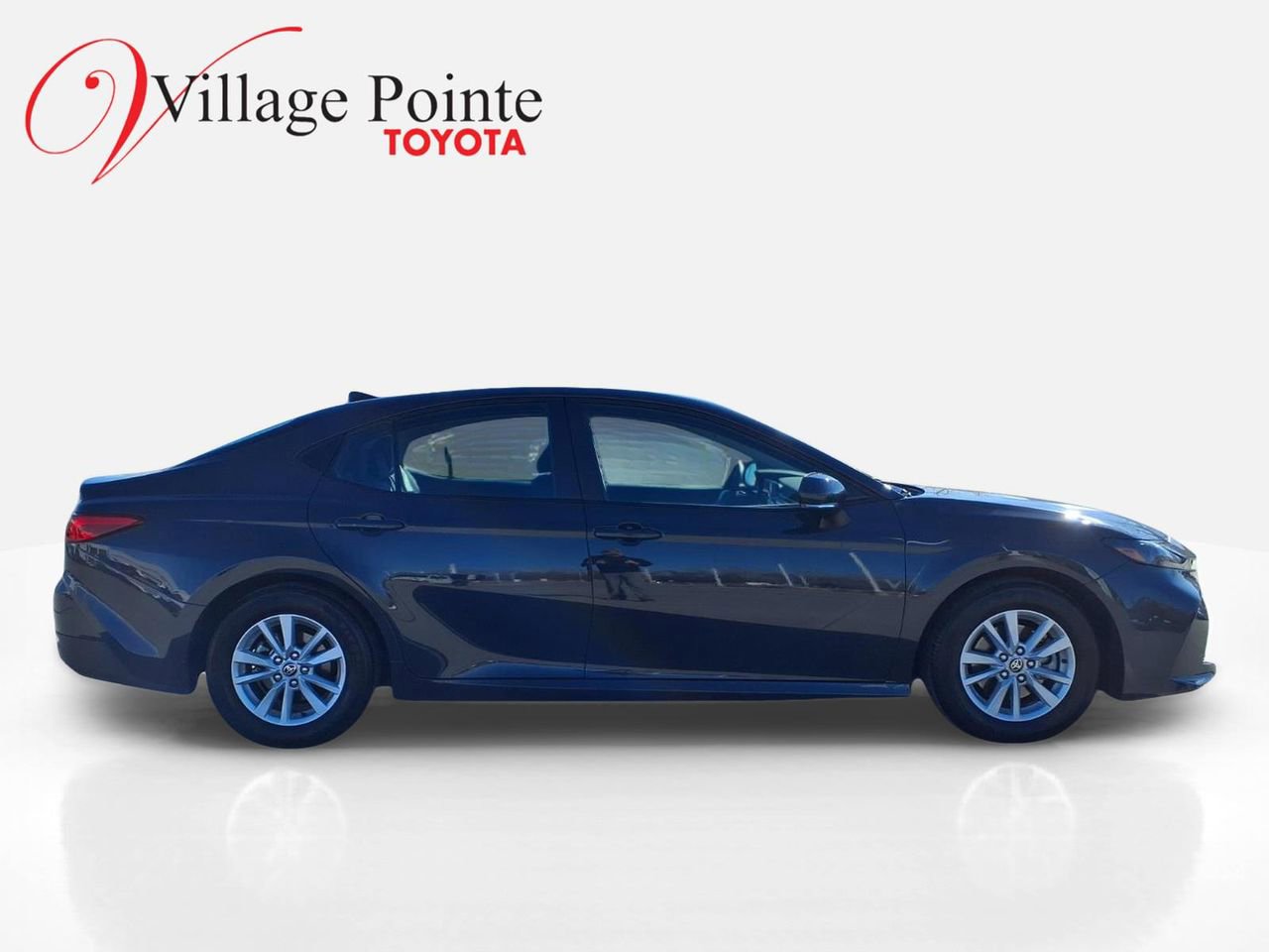 Used 2026 Toyota Camry LE image 7