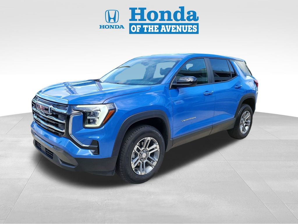 Used 2026 GMC Terrain Elevation FWD image 2