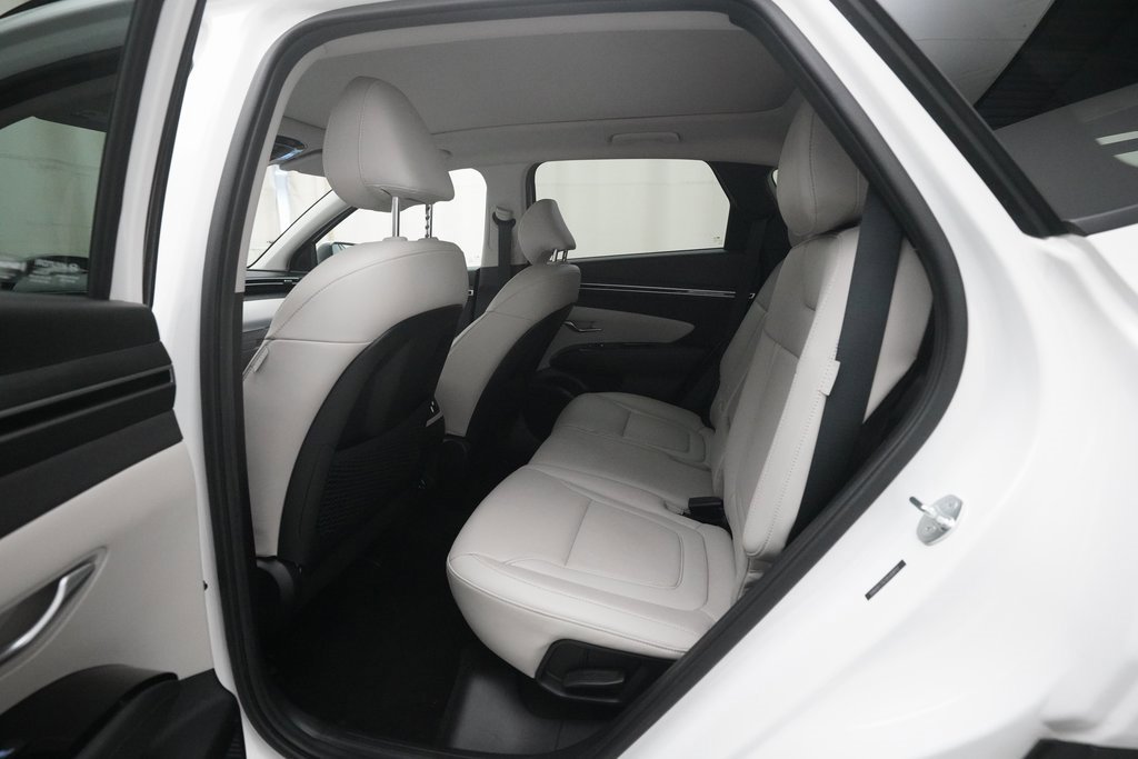 Used 2024 Hyundai Tucson Limited image 16
