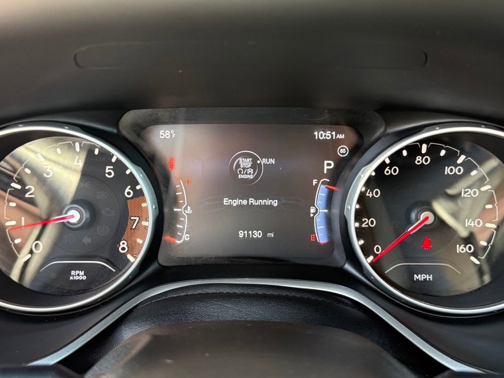 Used 2018 Jeep Compass Latitude w/ Popular Equipment Group FWD image 32