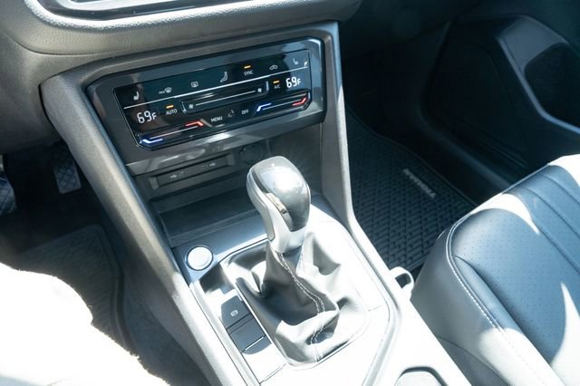 Certified 2023 Volkswagen Tiguan SE FWD image 22