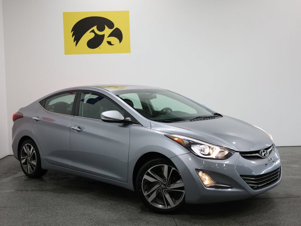 Used 2015 Hyundai Elantra Limited w/ Option Group 05 FWD image 2