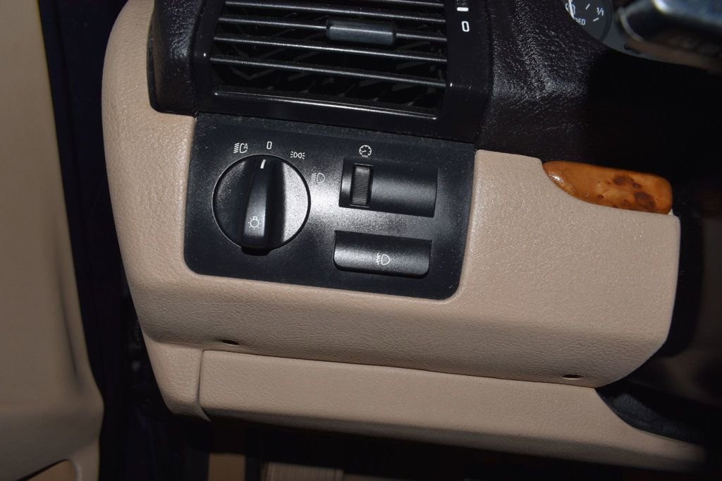 Used 2004 BMW X5 3.0i image 31