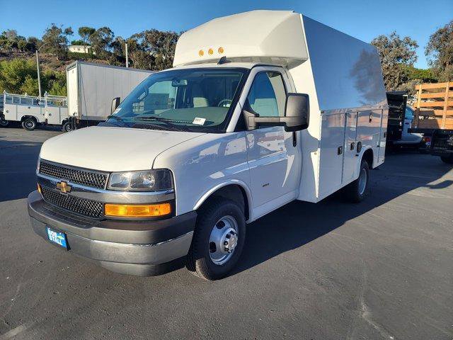 New 2025 Chevrolet Express 3500 w/ Power Convenience Package RWD image 4