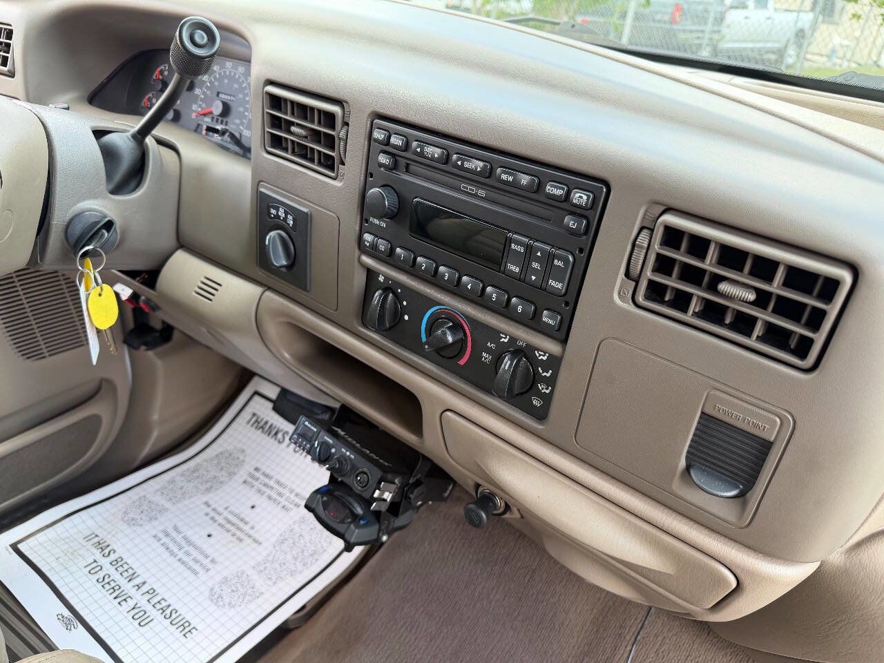 Used 2001 Ford F350 Lariat image 27