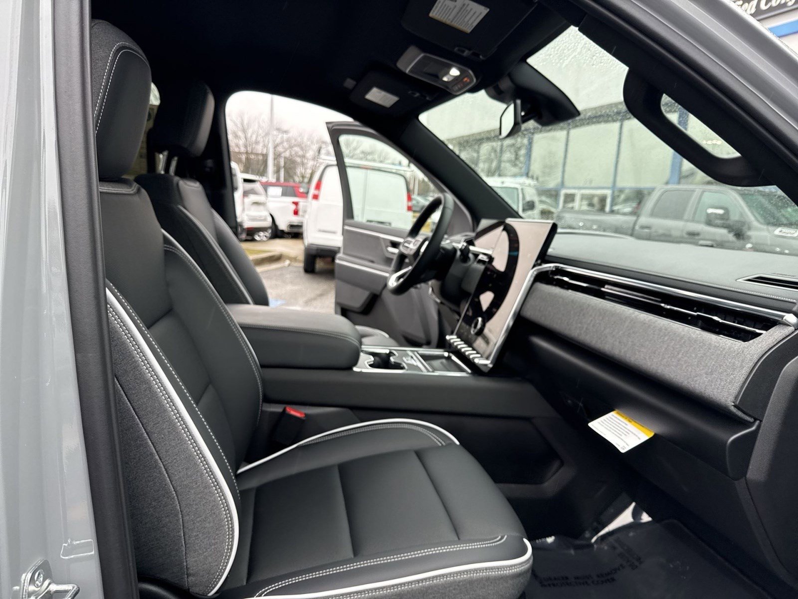 Used 2026 GMC Sierra EV Elevation image 24