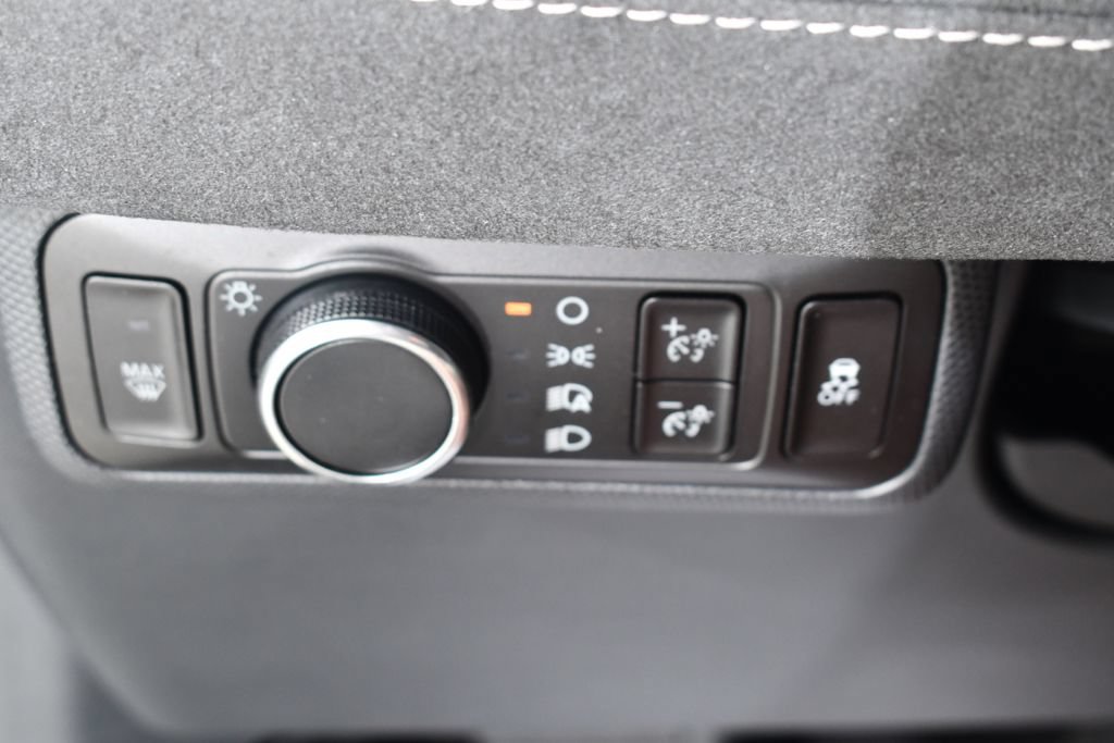 Used 2025 Ford Mustang Mach-E GT AWD/4WD image 29