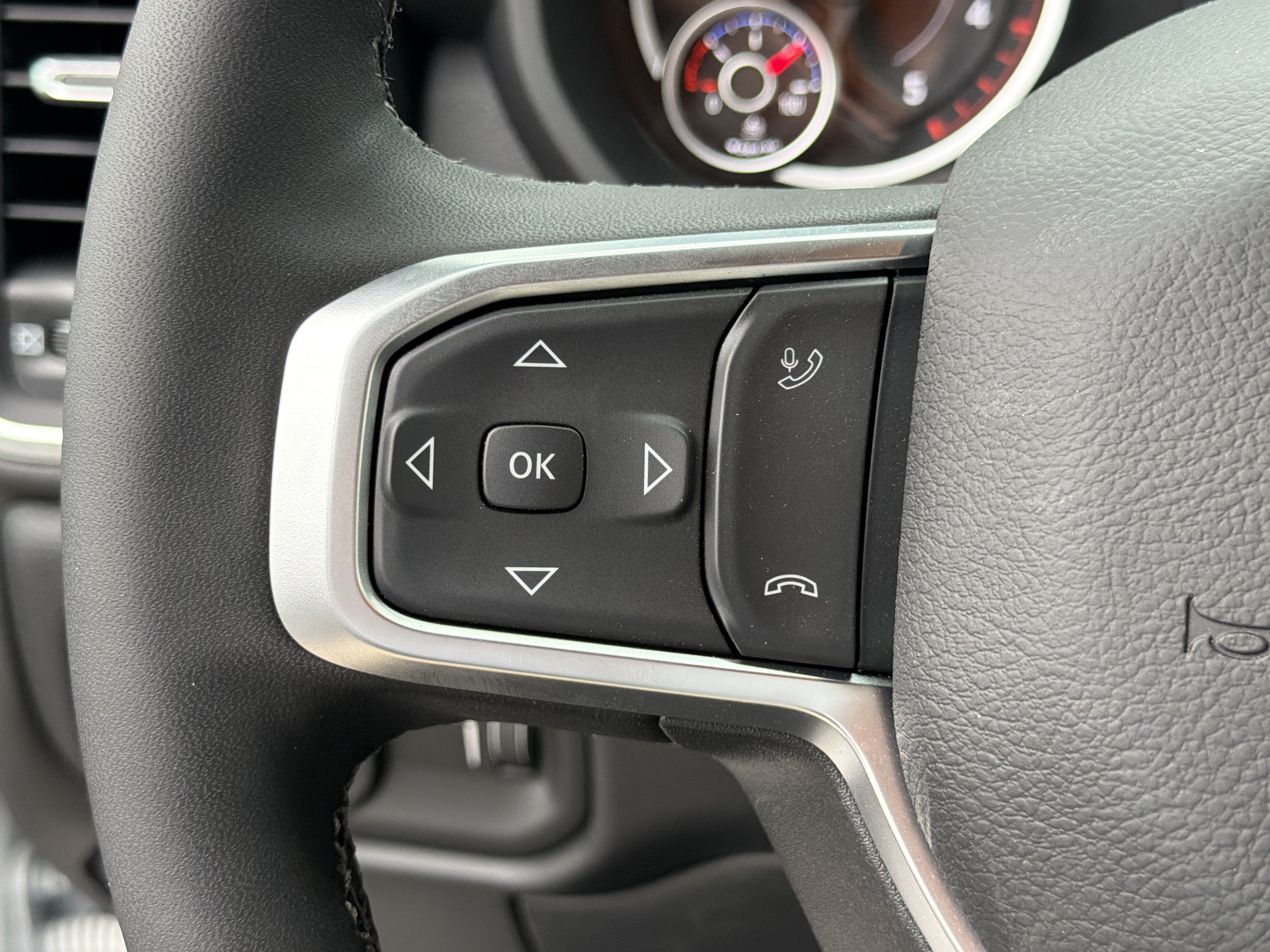 New 2026 RAM 2500 Big Horn AWD/4WD image 24