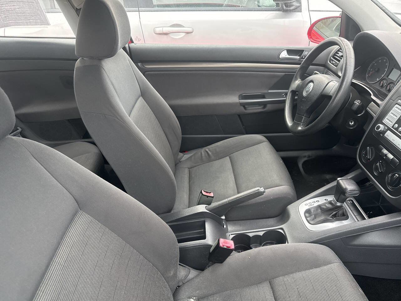 Used 2007 Volkswagen Rabbit 2-Door image 5