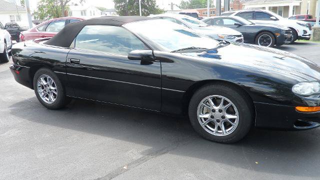 Used 2002 Chevrolet Camaro LT w/ Performance Handling Pkg RWD image 3
