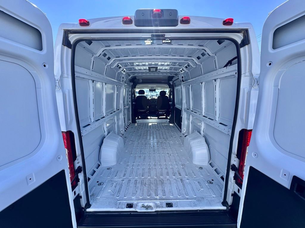 Used 2025 RAM ProMaster 3500 w/ Convenience Group FWD image 7