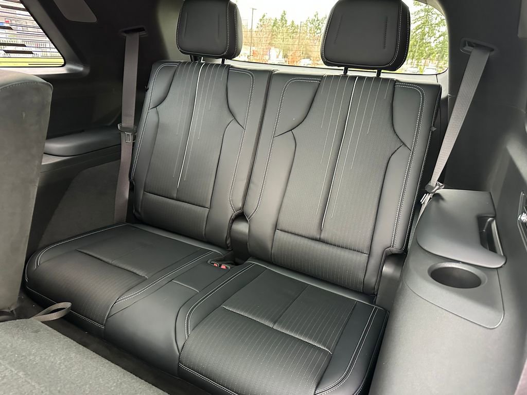 New 2026 Cadillac Vistiq Sport image 17