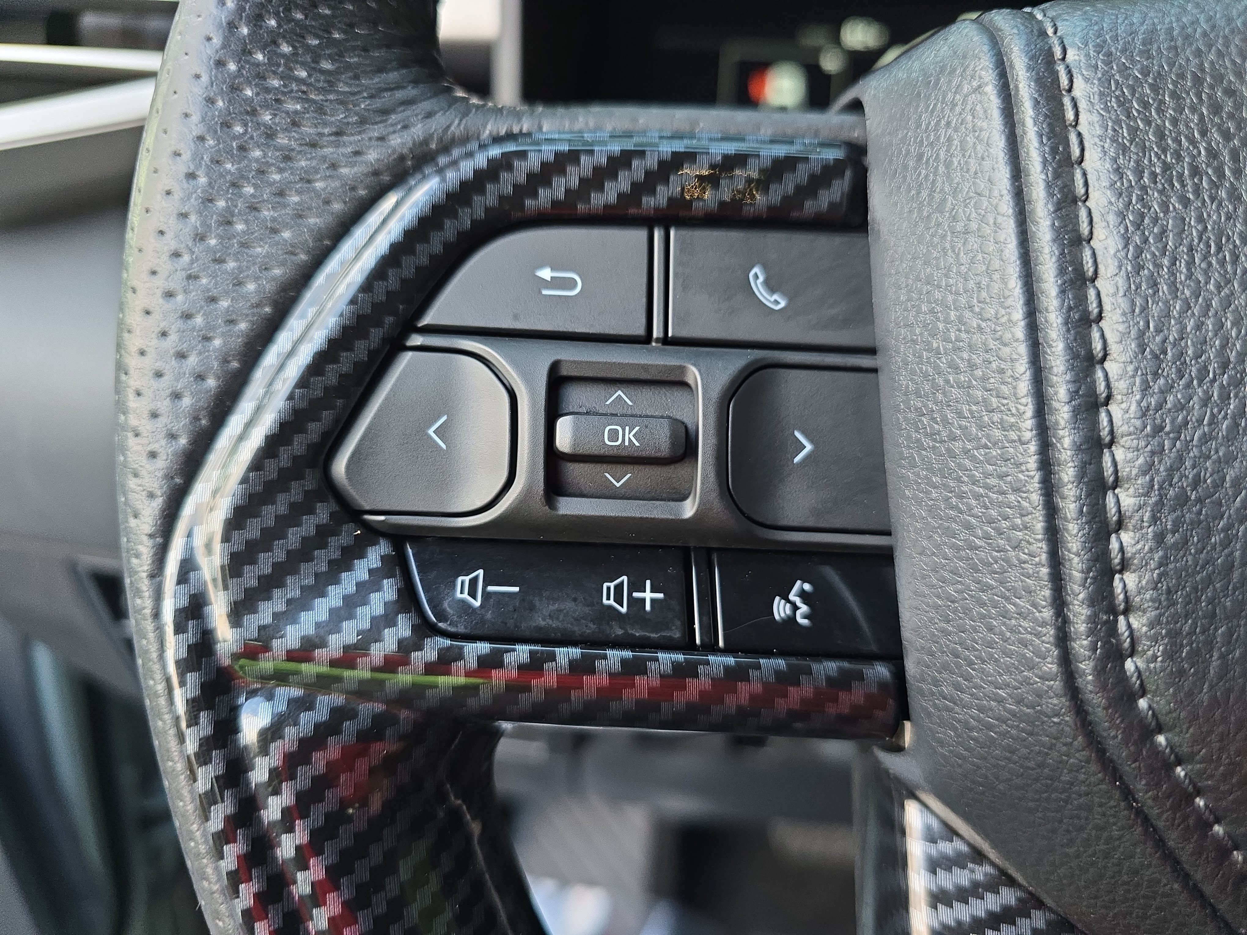 Used 2024 Toyota Tundra Limited w/ Power Package AWD/4WD image 16