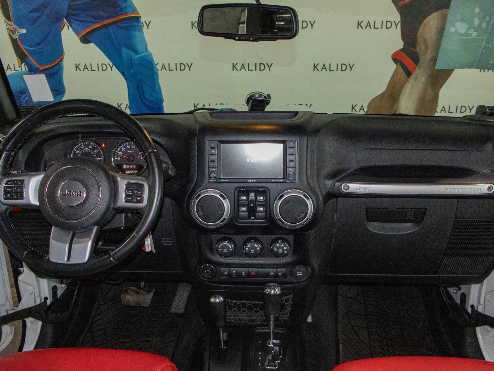 Used 2016 Jeep Wrangler Unlimited Rubicon AWD/4WD image 3