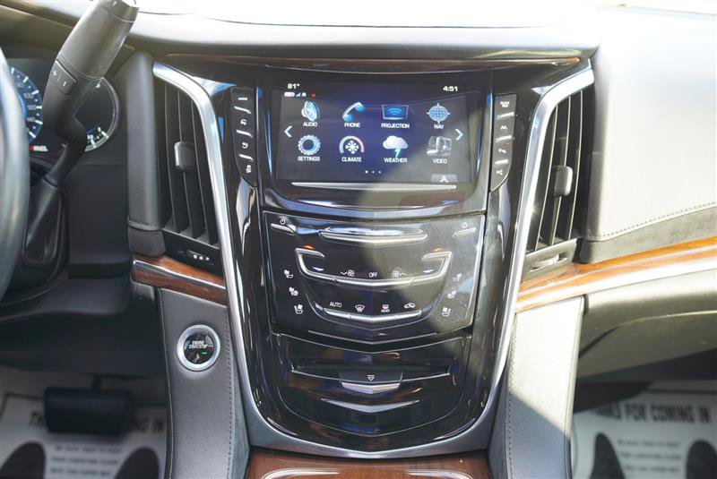 Used 2017 Cadillac Escalade Luxury AWD/4WD image 63