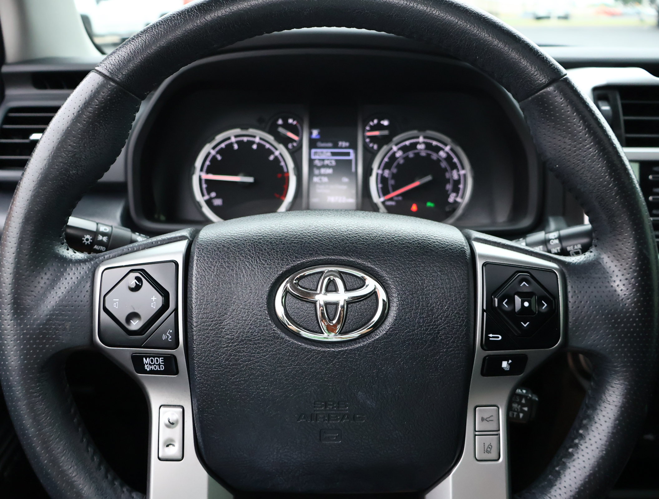 Used 2022 Toyota 4Runner Limited AWD/4WD image 14