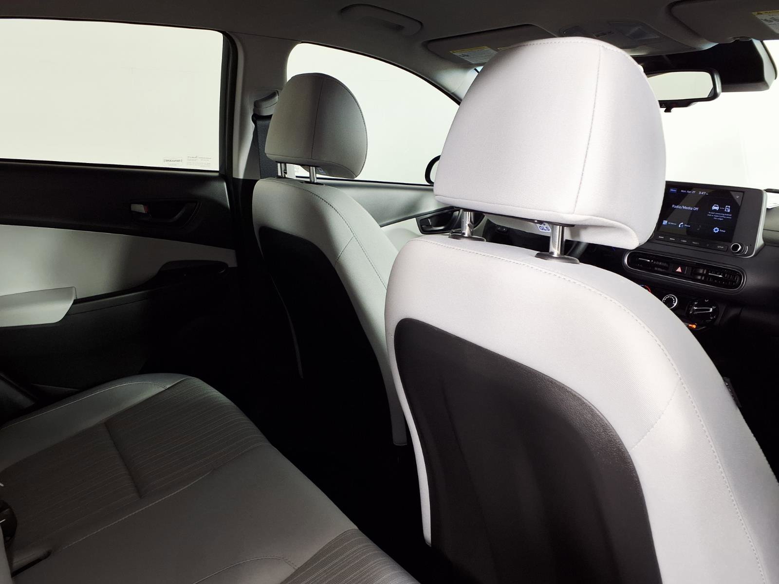 Certified 2022 Hyundai Kona SEL FWD image 11