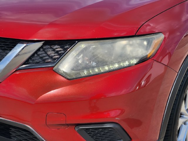 Used 2016 Nissan Rogue SV FWD image 9
