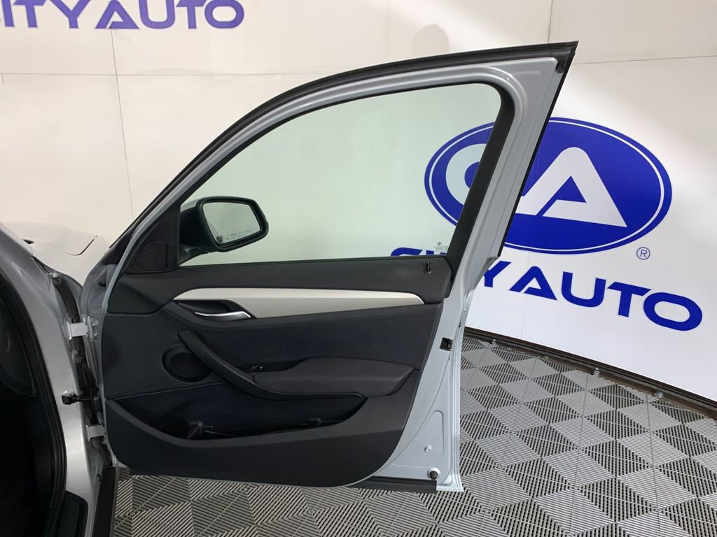 Used 2013 BMW X1 sDrive28i RWD image 37