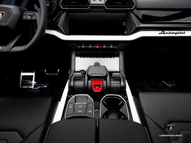 Used 2026 Lamborghini Urus SE AWD/4WD image 39
