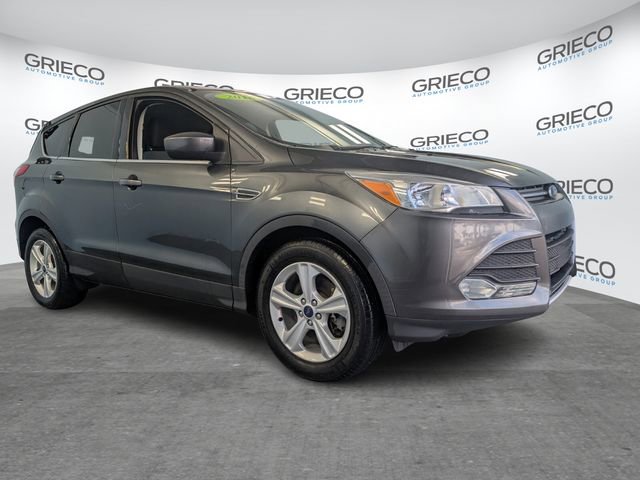 Used 2016 Ford Escape SE image 1