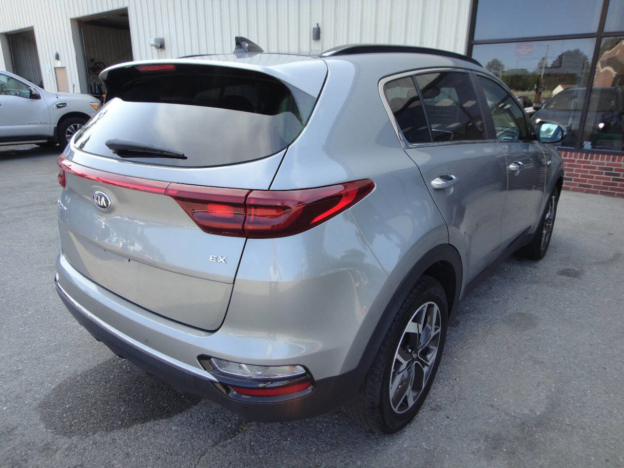 Used 2020 Kia Sportage EX w/ Option Group 15 image 4