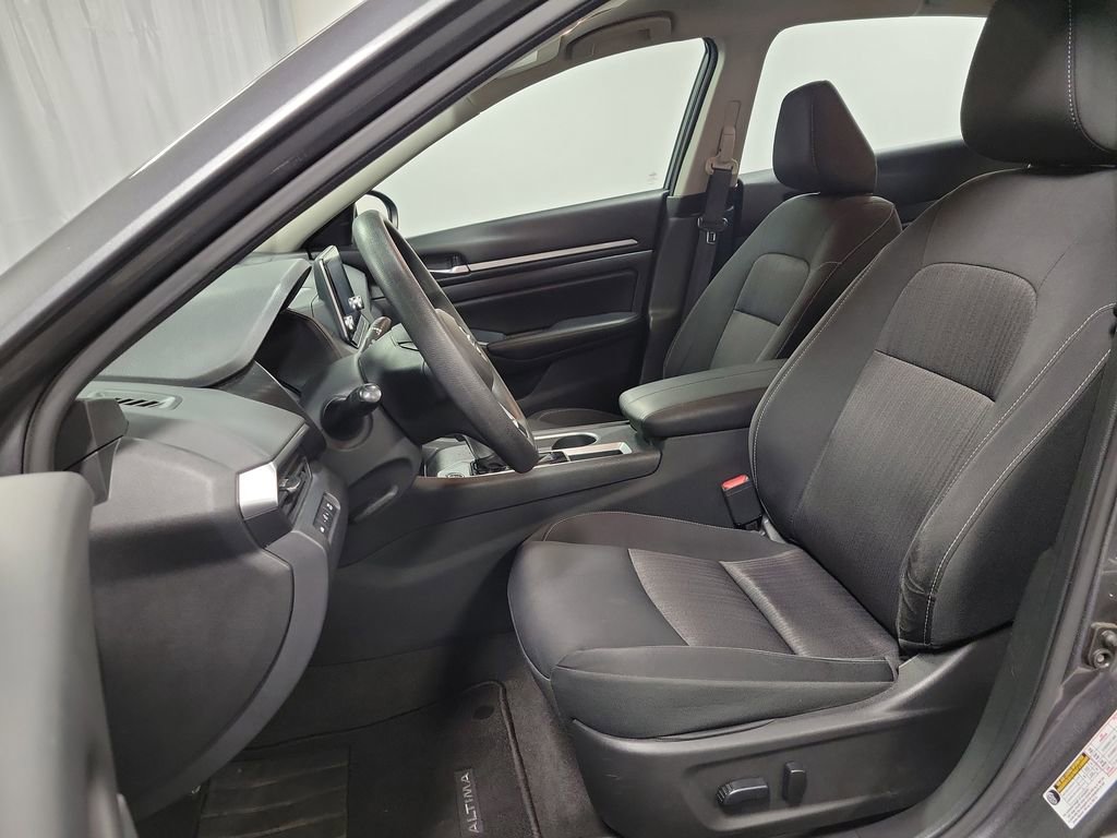 Used 2022 Nissan Altima 2.5 SV image 13