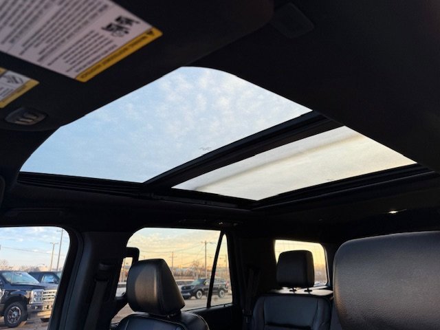 Certified 2021 Ford Expedition XLT image 7