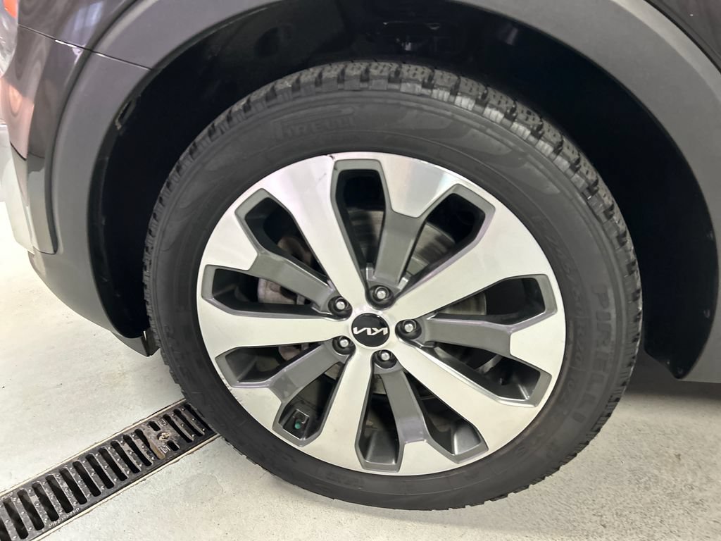 Used 2022 Kia Telluride S AWD/4WD image 9