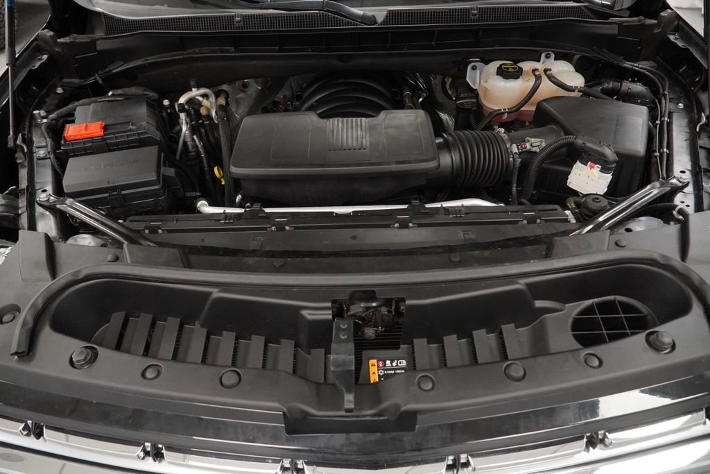 Used 2024 Chevrolet Suburban Premier image 54