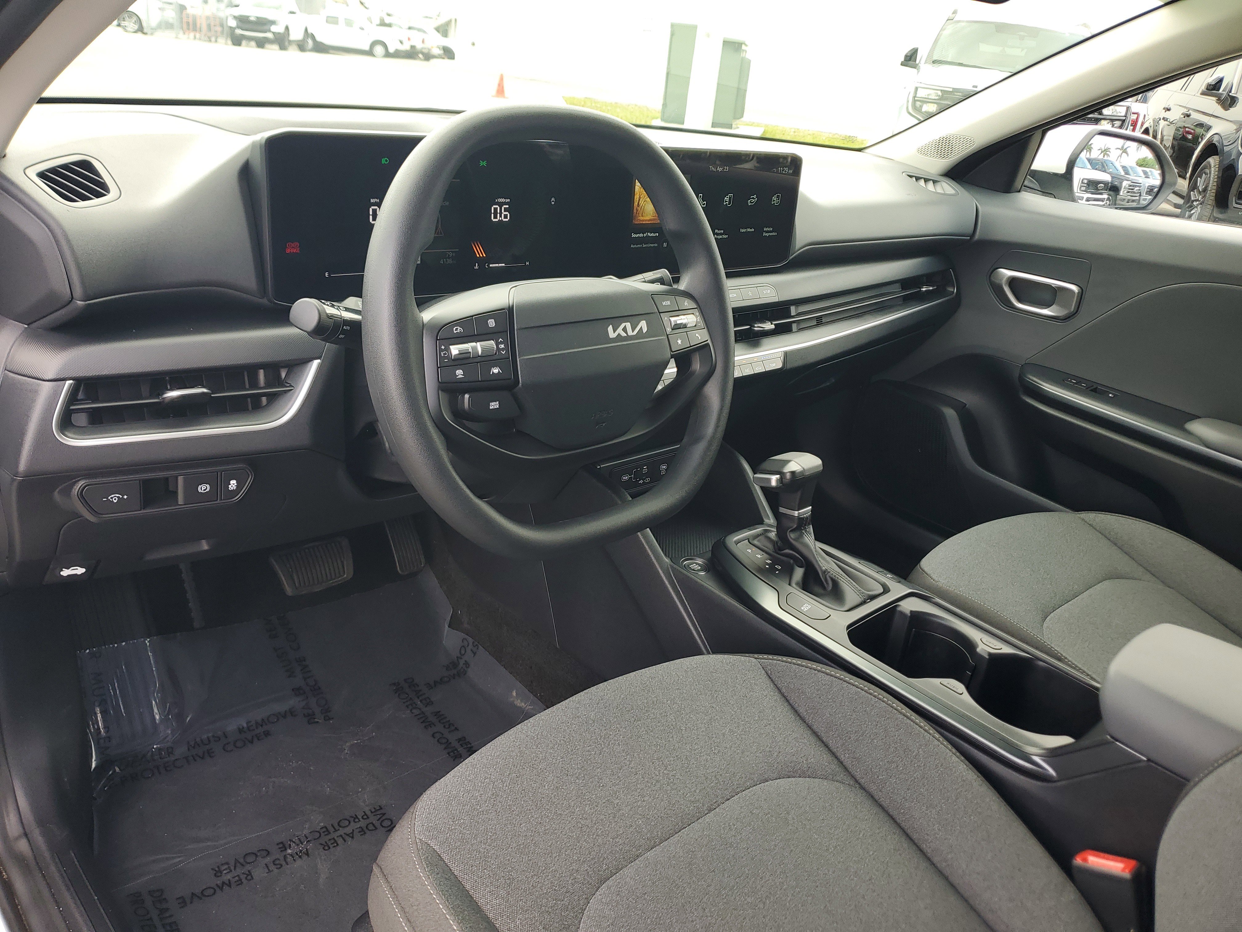 Used 2025 Kia K4 LXS FWD image 9
