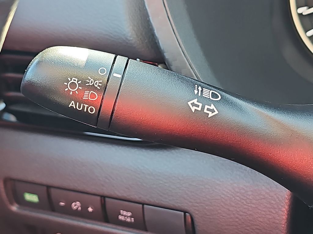 Used 2025 Nissan Sentra SV w/ All-Weather Package image 29