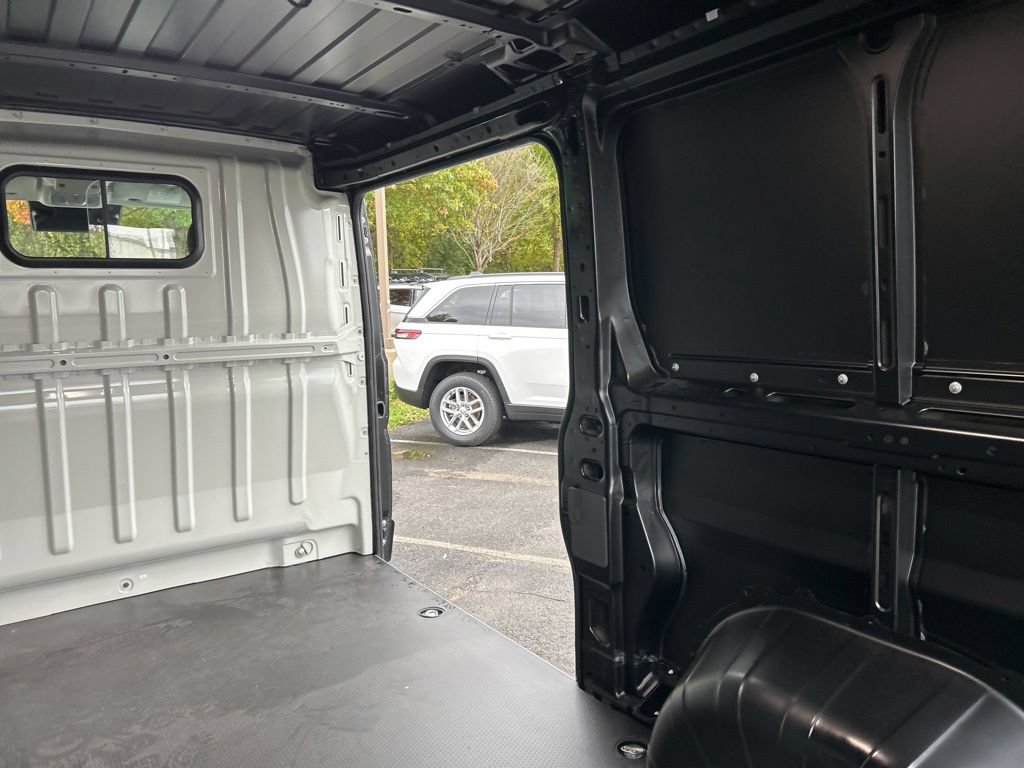 New 2026 RAM ProMaster 2500 w/ Convenience Group FWD image 34