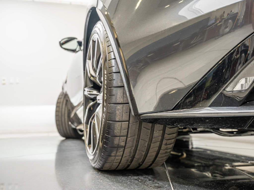 Used 2024 Jaguar F-TYPE R AWD/4WD image 54