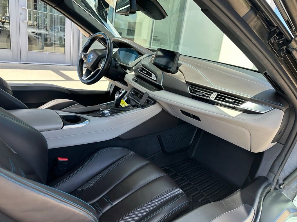 Used 2016 BMW i8 AWD/4WD image 18