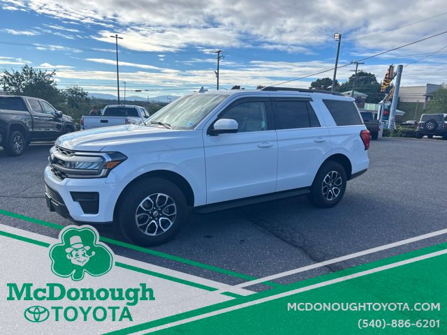 Used 2024 Ford Expedition XLT AWD/4WD image 1