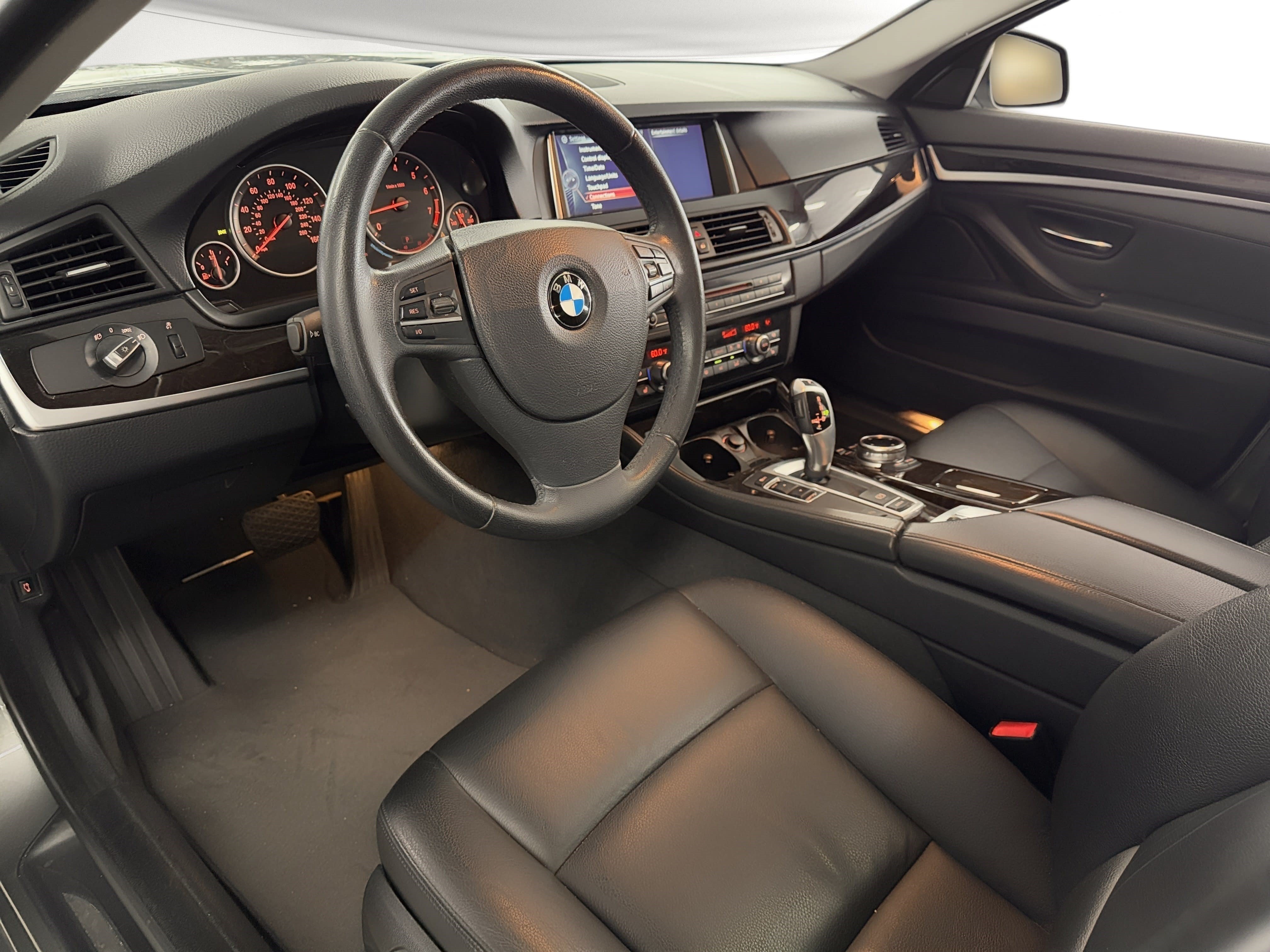 Used 2014 BMW 528i Sedan RWD image 4
