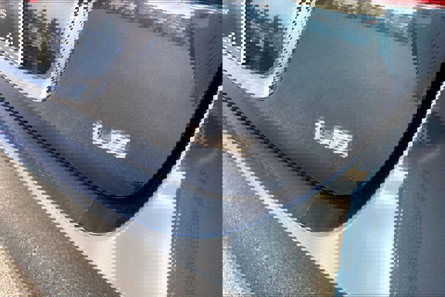 Used 2018 Toyota Camry LE image 9