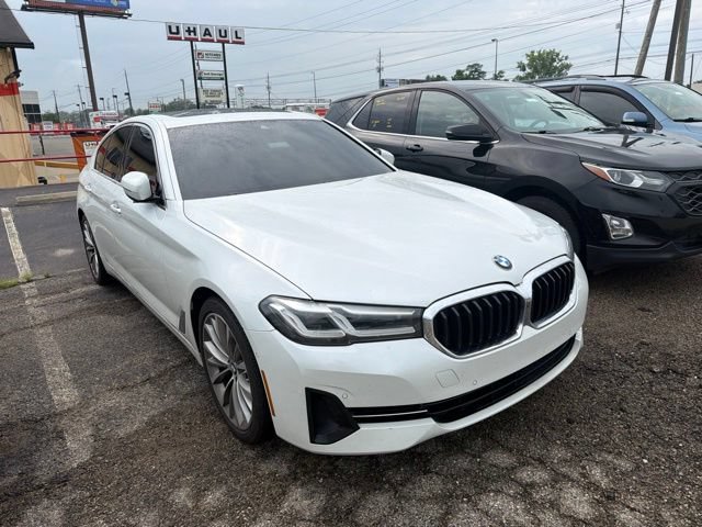 Used 2021 BMW 530i xDrive w/ Premium Package AWD/4WD image 5