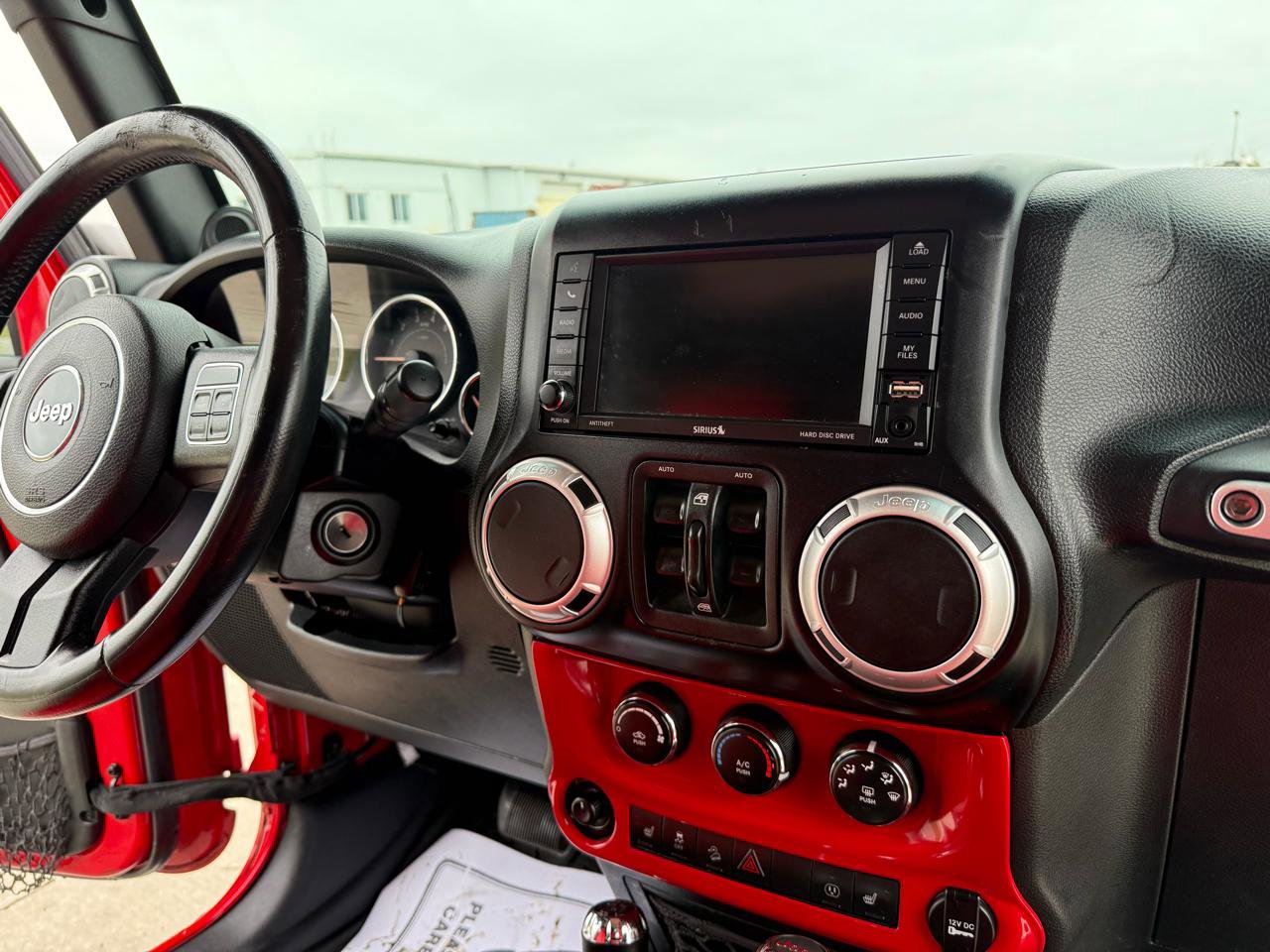 Used 2014 Jeep Wrangler Unlimited Sahara w/ Dual Top Group image 27