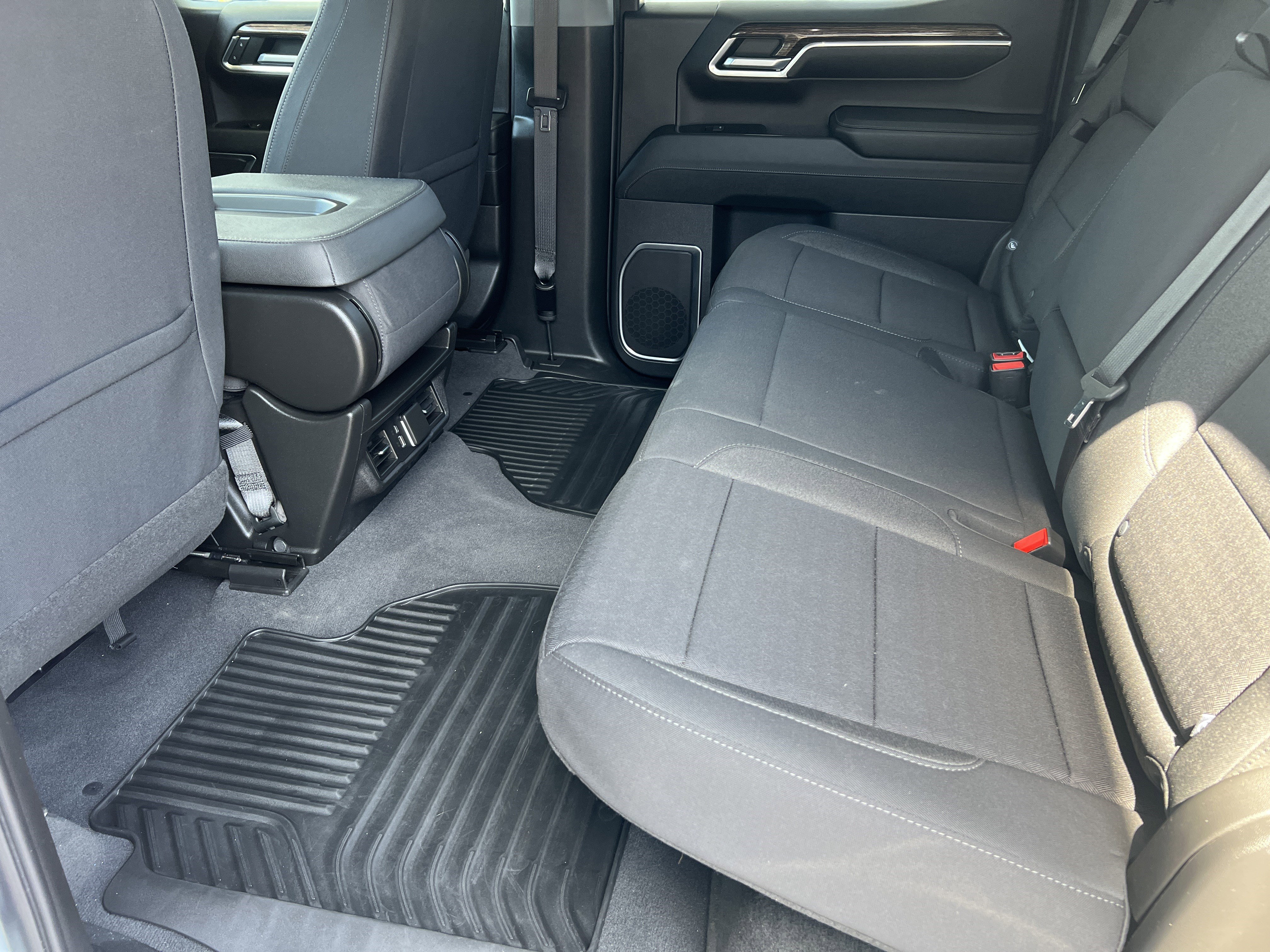 Used 2023 GMC Sierra 1500 Elevation image 17