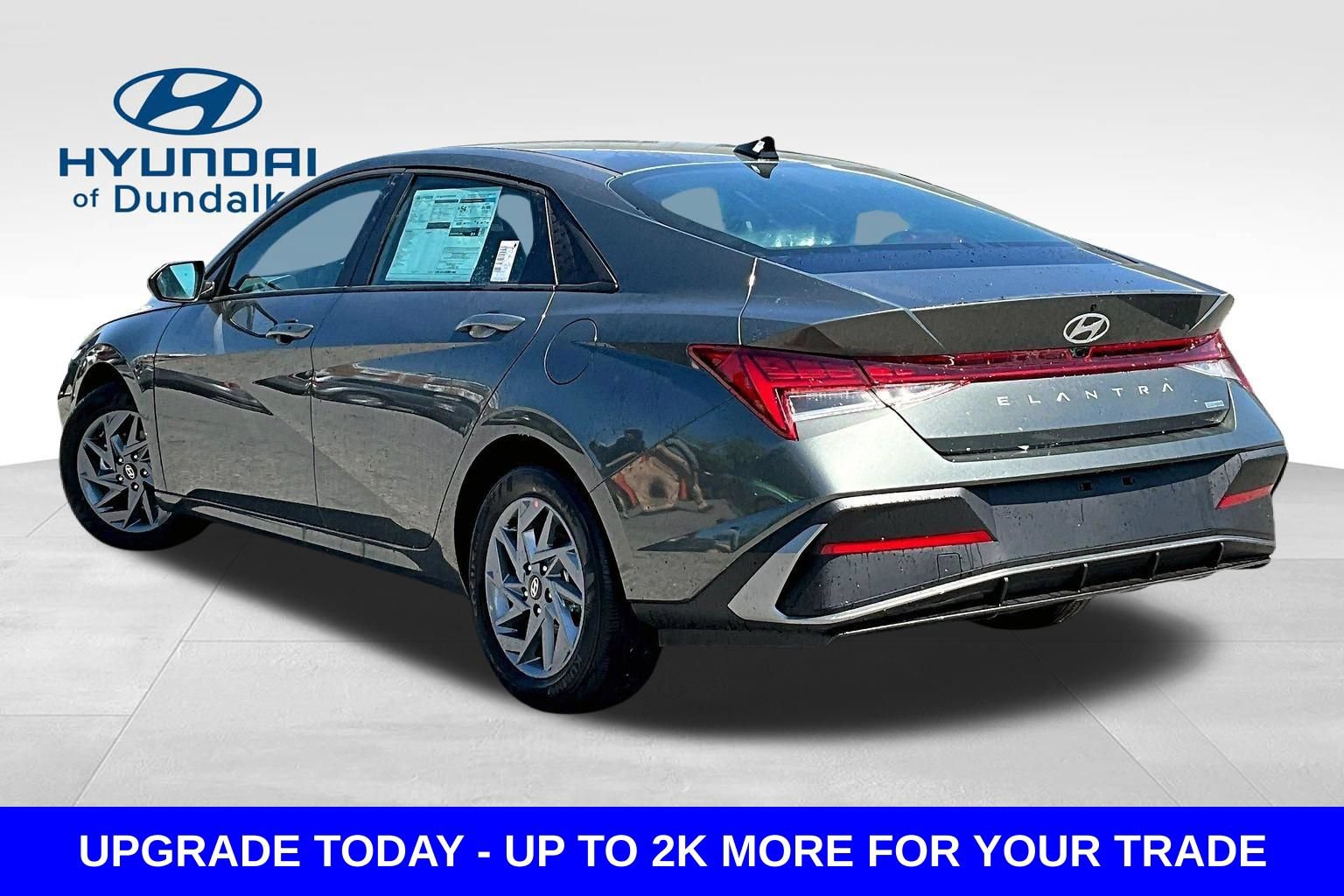 New 2026 Hyundai Elantra Hybrid FWD image 3