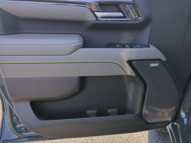 Used 2025 Chevrolet Silverado 1500 ZR2 w/ Technology Package AWD/4WD image 12