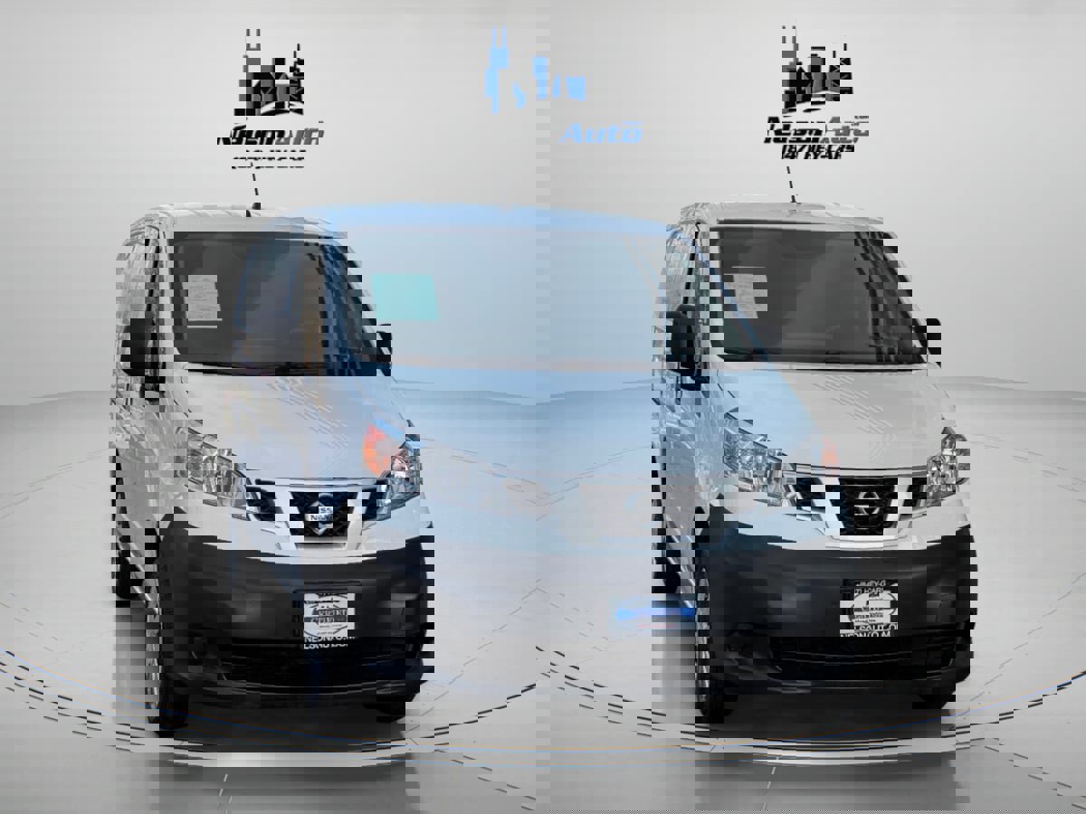 Used 2017 Nissan NV200 S w/ Cruise Control Package image 2