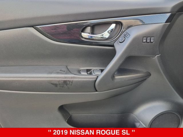Used 2019 Nissan Rogue SL w/ Premium Package AWD/4WD image 11