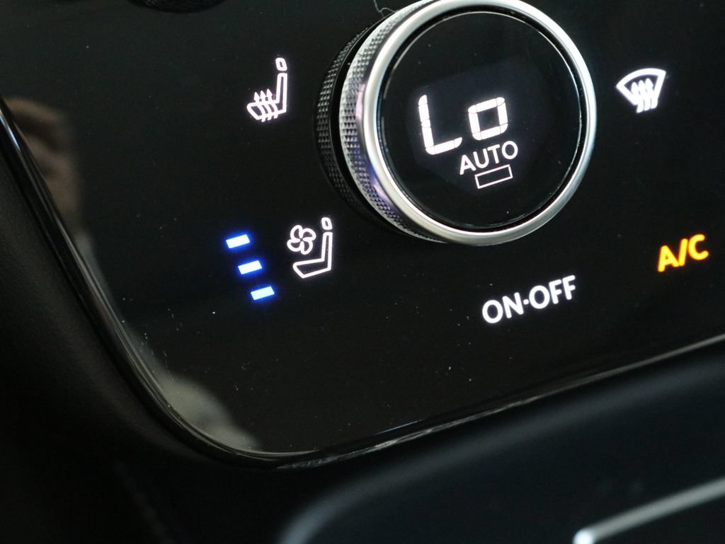 Certified 2025 INFINITI QX60 Luxe w/ Vision Package AWD/4WD image 18